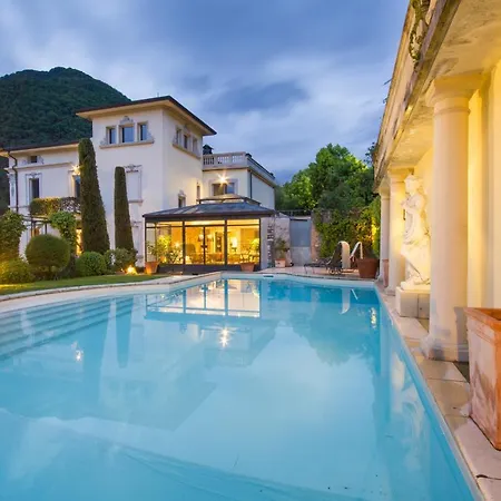 Sleeps 13 Pool Wifi *