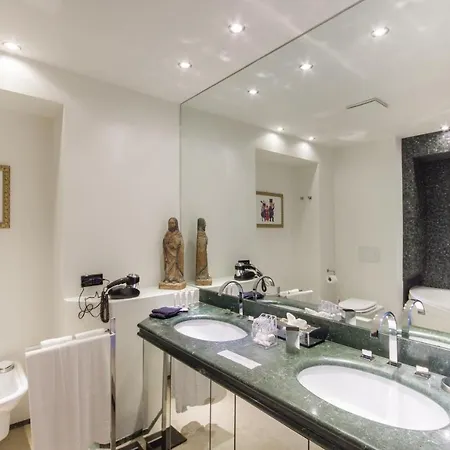 Sleeps 13 Pool Wifi *