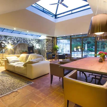 Sleeps 13 Pool Wifi Villa *